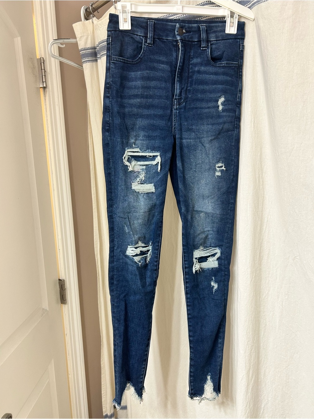 American Eagle Outfitters Dark Blue Distressed Skinny Jeans